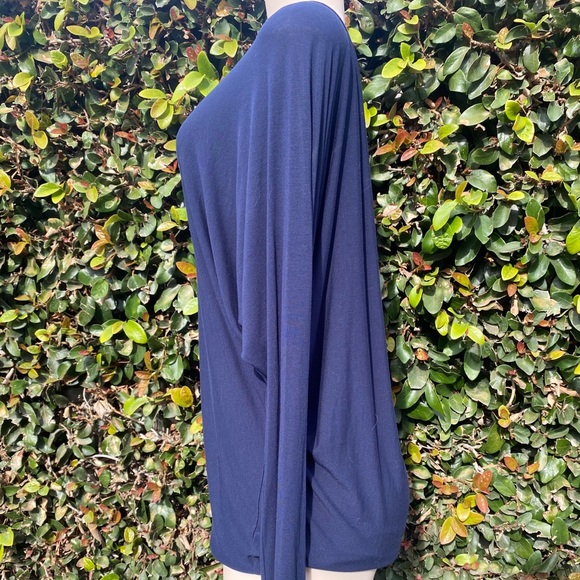 {VINCE} Top - Picture 4 of 9